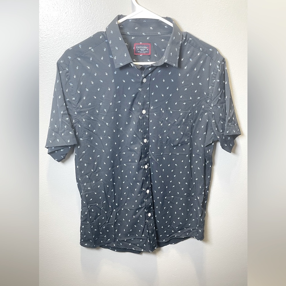 UNTUCKit Men's Flynn Short Sleeve Slim Navy Blue Polo Shirt Size Medium‎